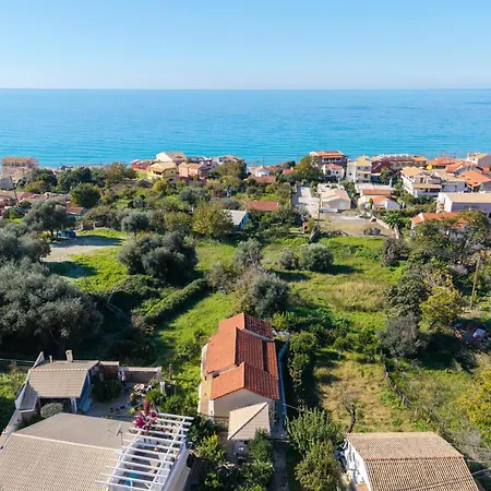 Olga - 5 Minutes Away From The * Agios Gordios (Corfu)