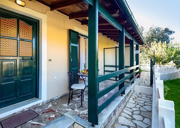 Olga - 5 Minutes Away From The Agios Gordios (Corfu)