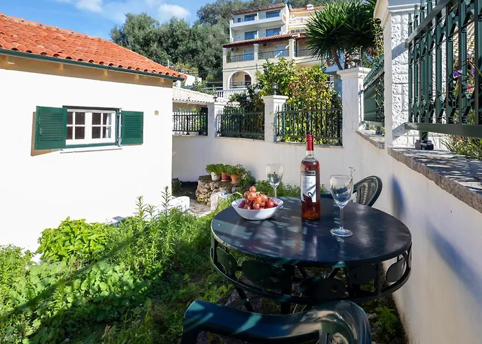 Olga - 5 Minutes Away From The * Agios Gordios (Corfu)